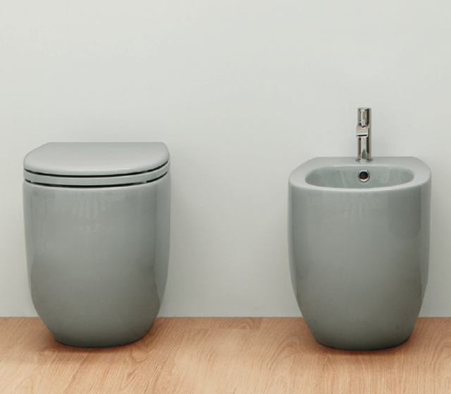 Bidet a terra in ceramica colorata Nic Design – Milk